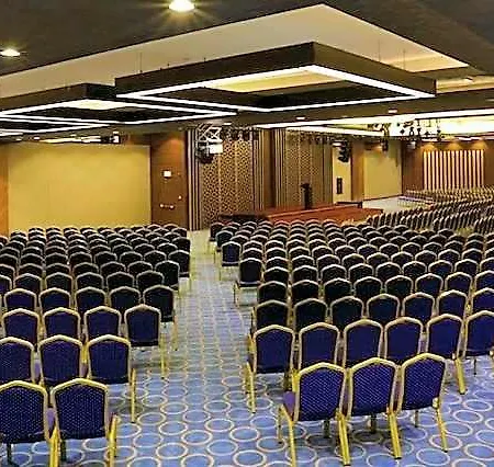 Hotel Grand Harilton 3*