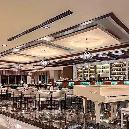Hotel Grand Harilton 3*