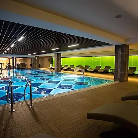Hotel Grand Harilton 3*